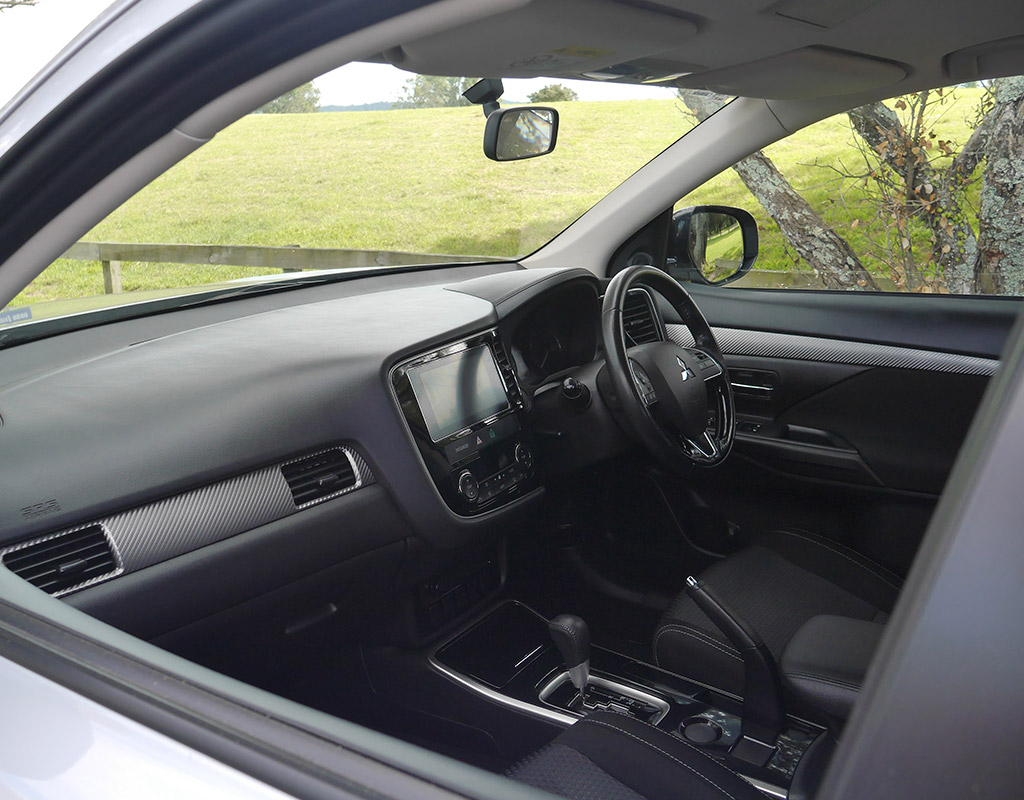 2017 Mitsubishi Outlander LS 2.0 Litre 2WD 7 Seater