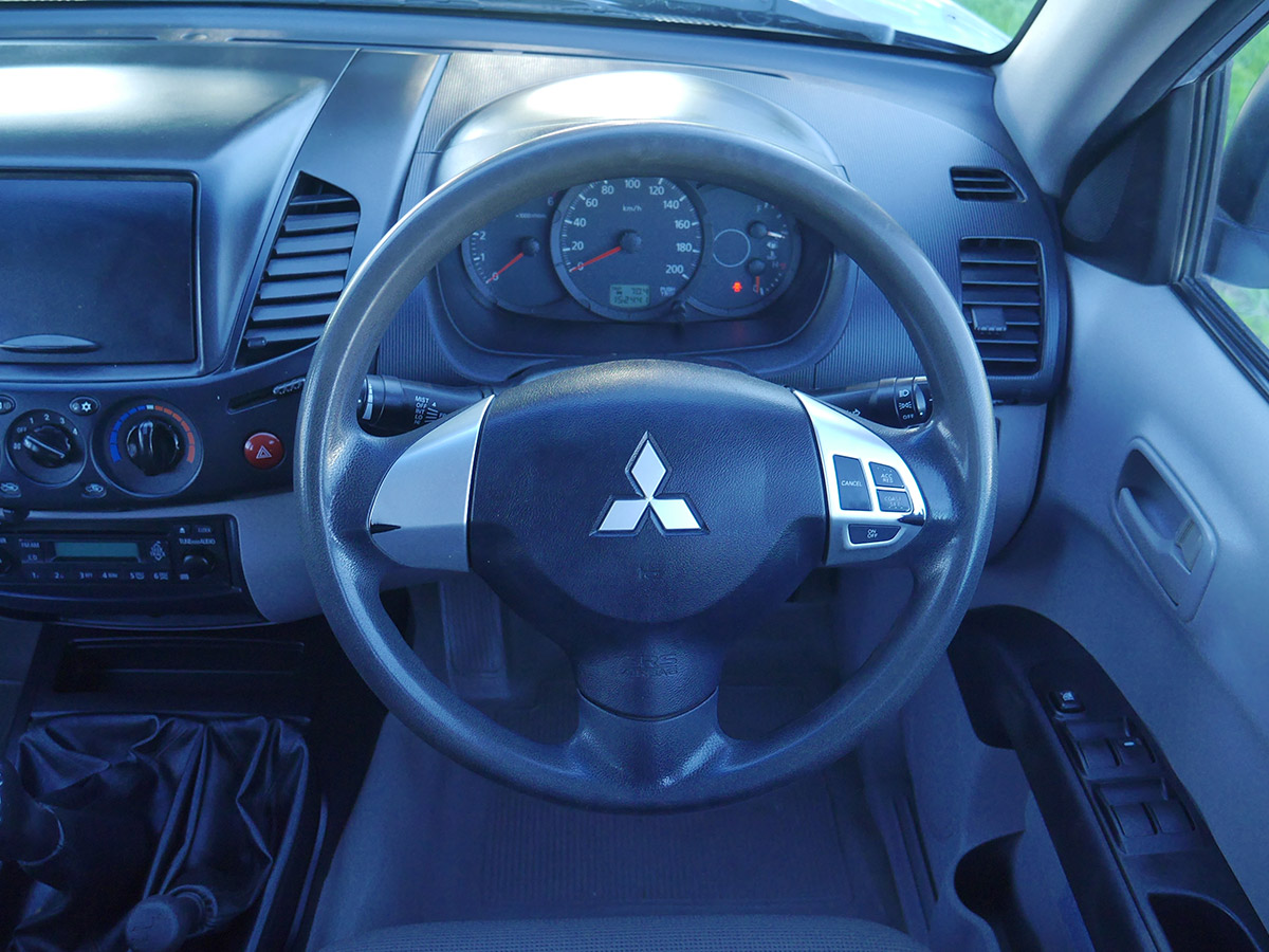 2011 Mitsubishi Triton GLX 4WD 2.5L Diesel Manual