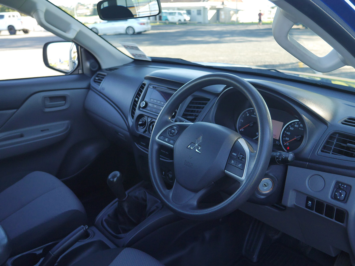 2015 Mitsubishi Triton GLX 2WD Single Cab 2.4L Diesel 6 Speed Manual