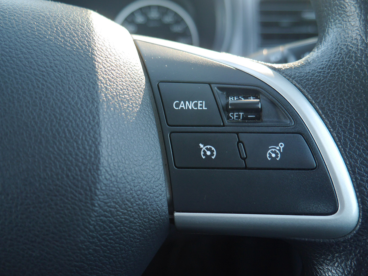 2015 Mitsubishi Triton GLX 2WD Single Cab 2.4L Diesel 6 Speed Manual