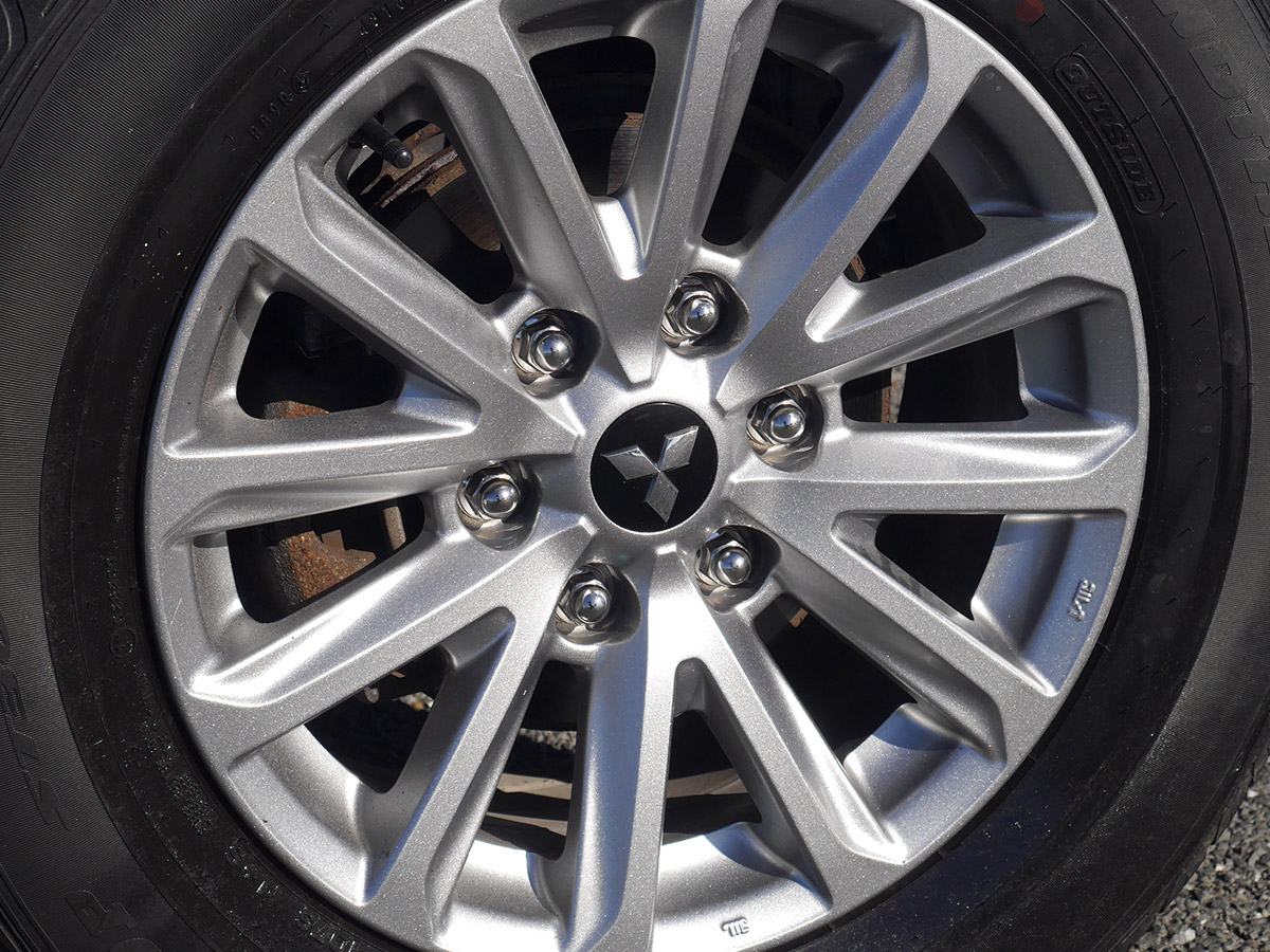 2015 Mitsubishi Triton GLX 2WD Single Cab 2.4L Diesel 6 Speed Manual