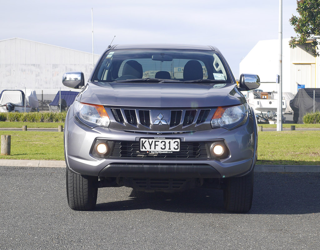 2017 Mitsubishi Triton GLXR 2.4L 2WD Diesel Turbo 6 Speed Manual