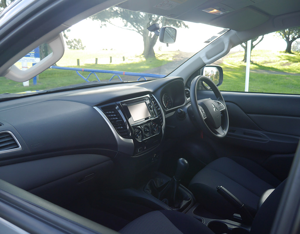 2017 Mitsubishi Triton GLXR 2.4L 2WD Diesel Turbo 6 Speed Manual