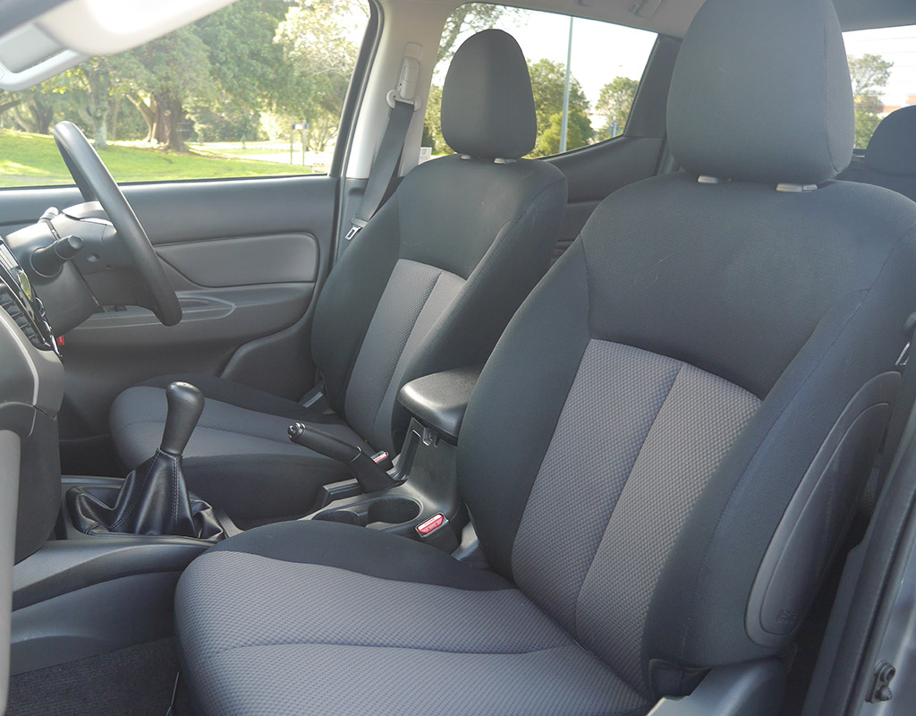 2017 Mitsubishi Triton GLXR 2.4L 2WD Diesel Turbo 6 Speed Manual