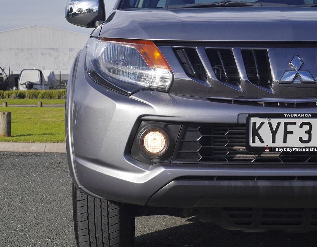 2017 Mitsubishi Triton GLXR 2.4L 2WD Diesel Turbo 6 Speed Manual