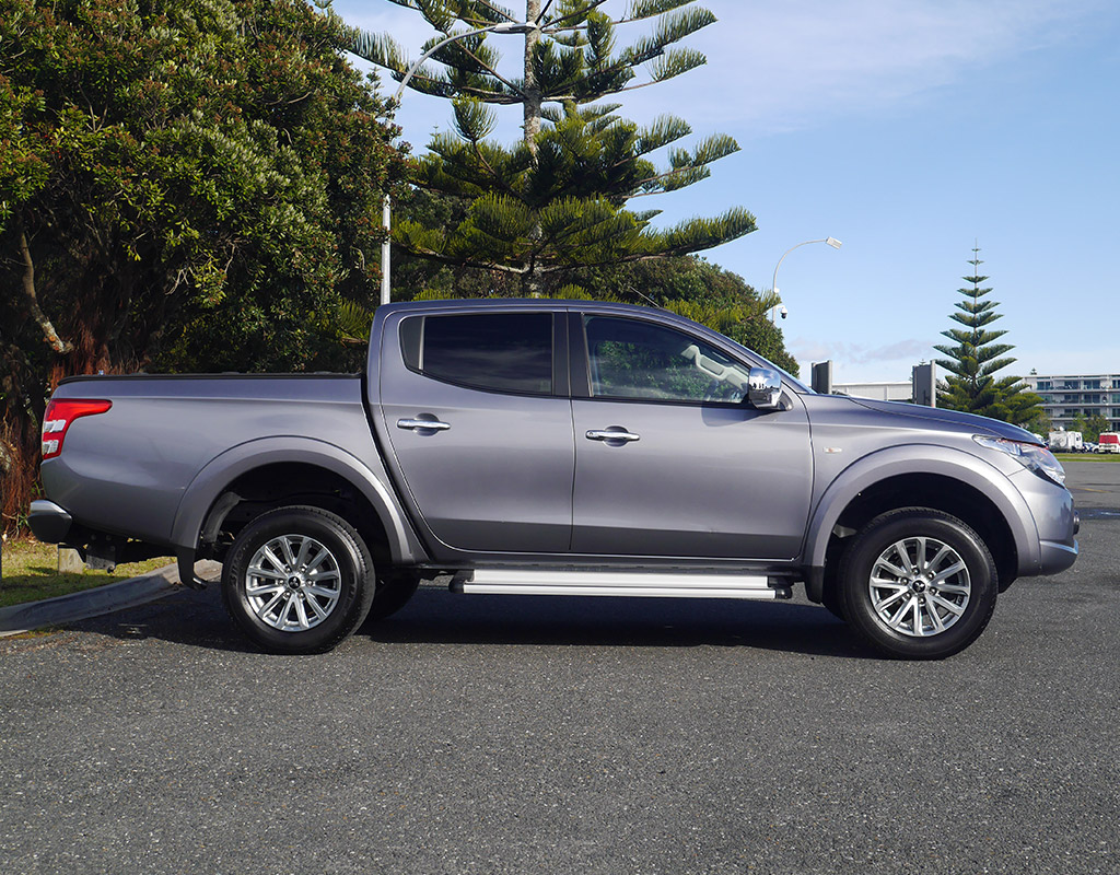 2017 Mitsubishi Triton GLXR 2.4L 2WD Diesel Turbo 6 Speed Manual