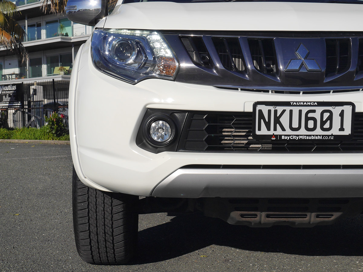 2017 Mitsubishi Triton VRX 2.4L Diesel 2WD Automatic