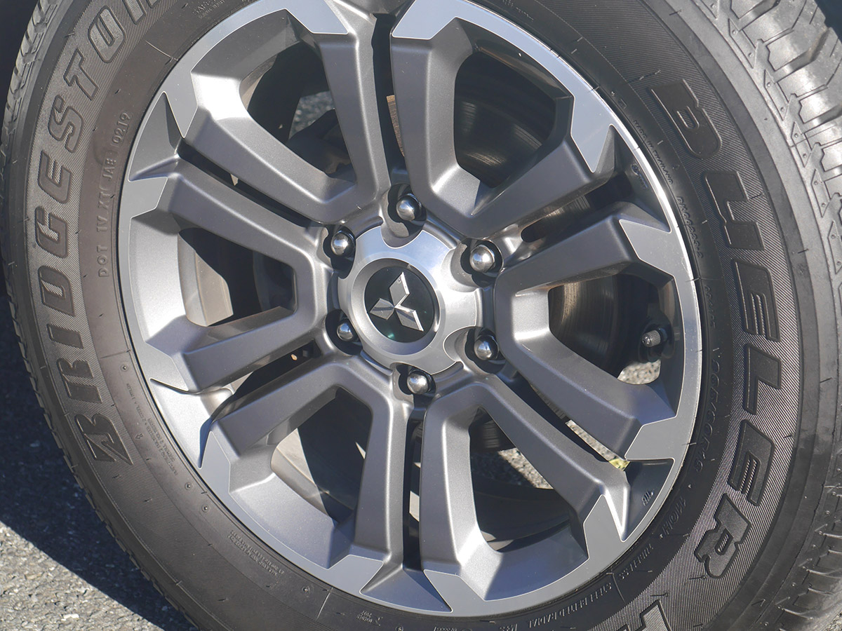 2017 Mitsubishi Triton VRX 2.4L Diesel 2WD Automatic