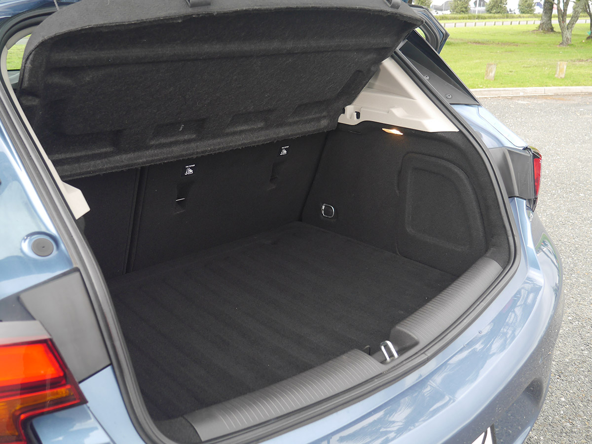 2018 Holden Astra R 1.4L Petrol 6 Speed Automatic