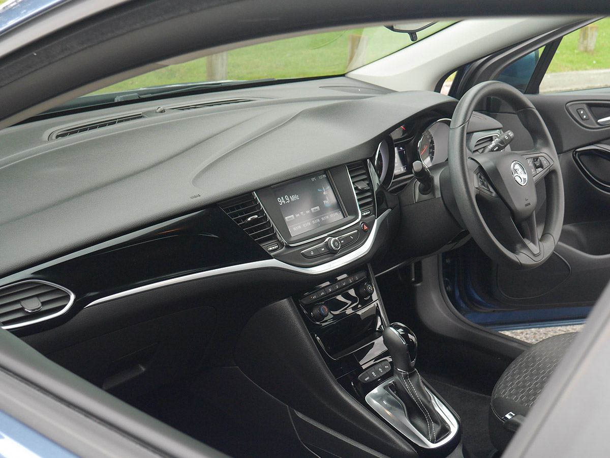 2018 Holden Astra R 1.4L Petrol 6 Speed Automatic