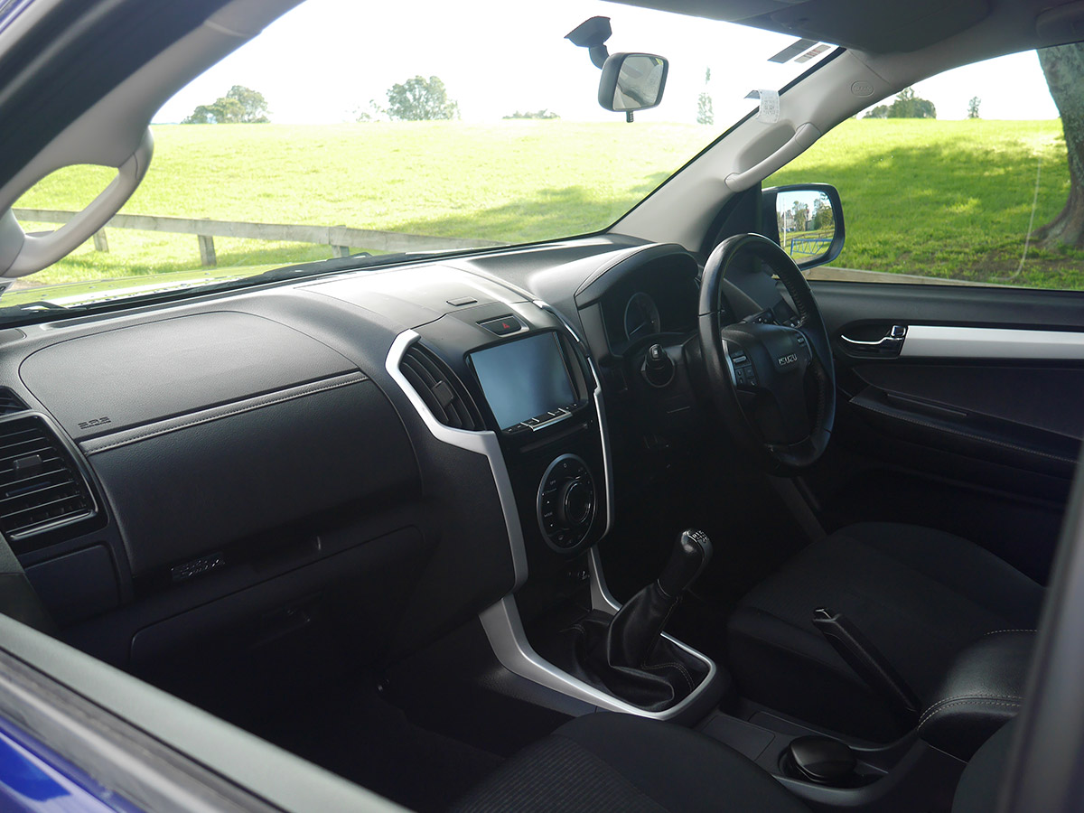 2018 Isuzu D-Max LS 2WD 3.0L Diesel 6 Speed Manual