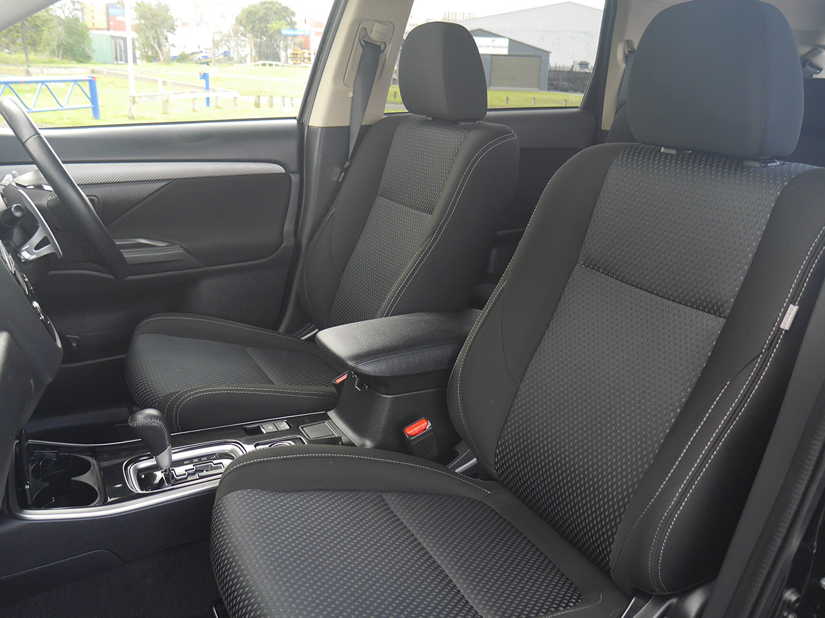 2018 Mitsubishi Outlander XLS 4WD 7 Seater 2.4L Petrol Automatic