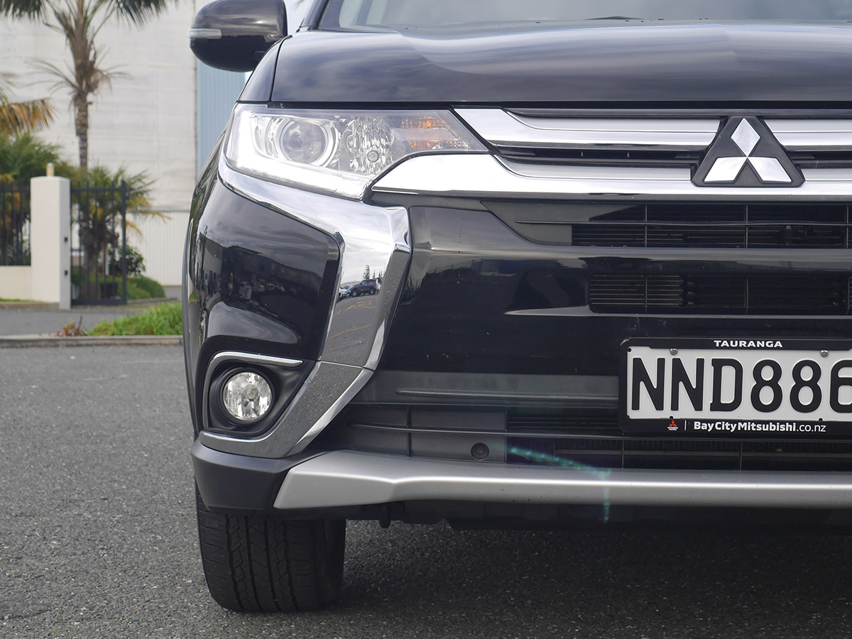 2018 Mitsubishi Outlander XLS 4WD 7 Seater 2.4L Petrol Automatic