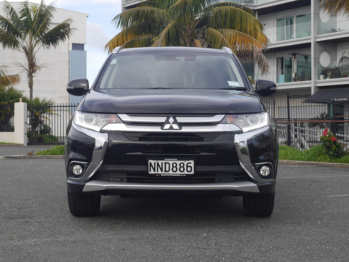 2018 Mitsubishi Outlander XLS 4WD 7 Seater 2.4L Petrol Automatic