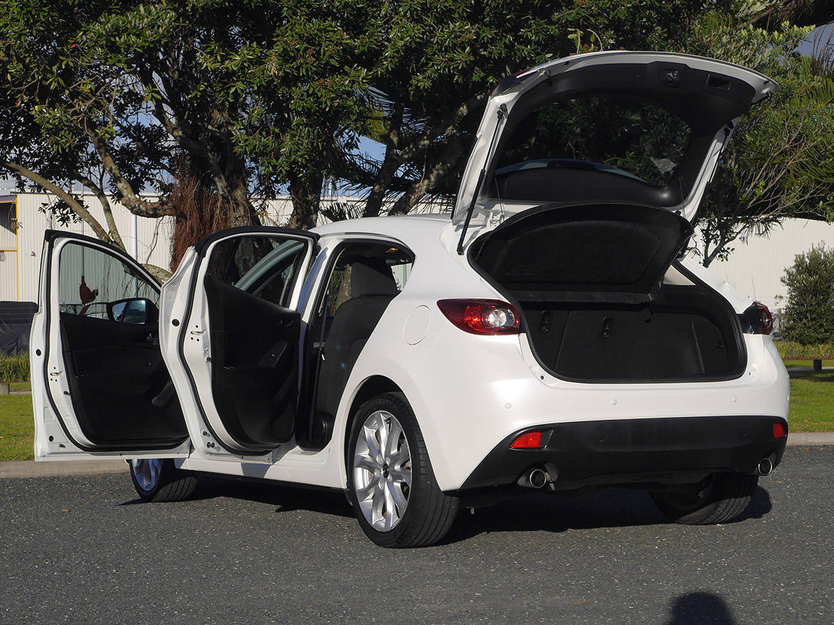 2016 Mazda 3 SP25 2.5L Petrol Auto