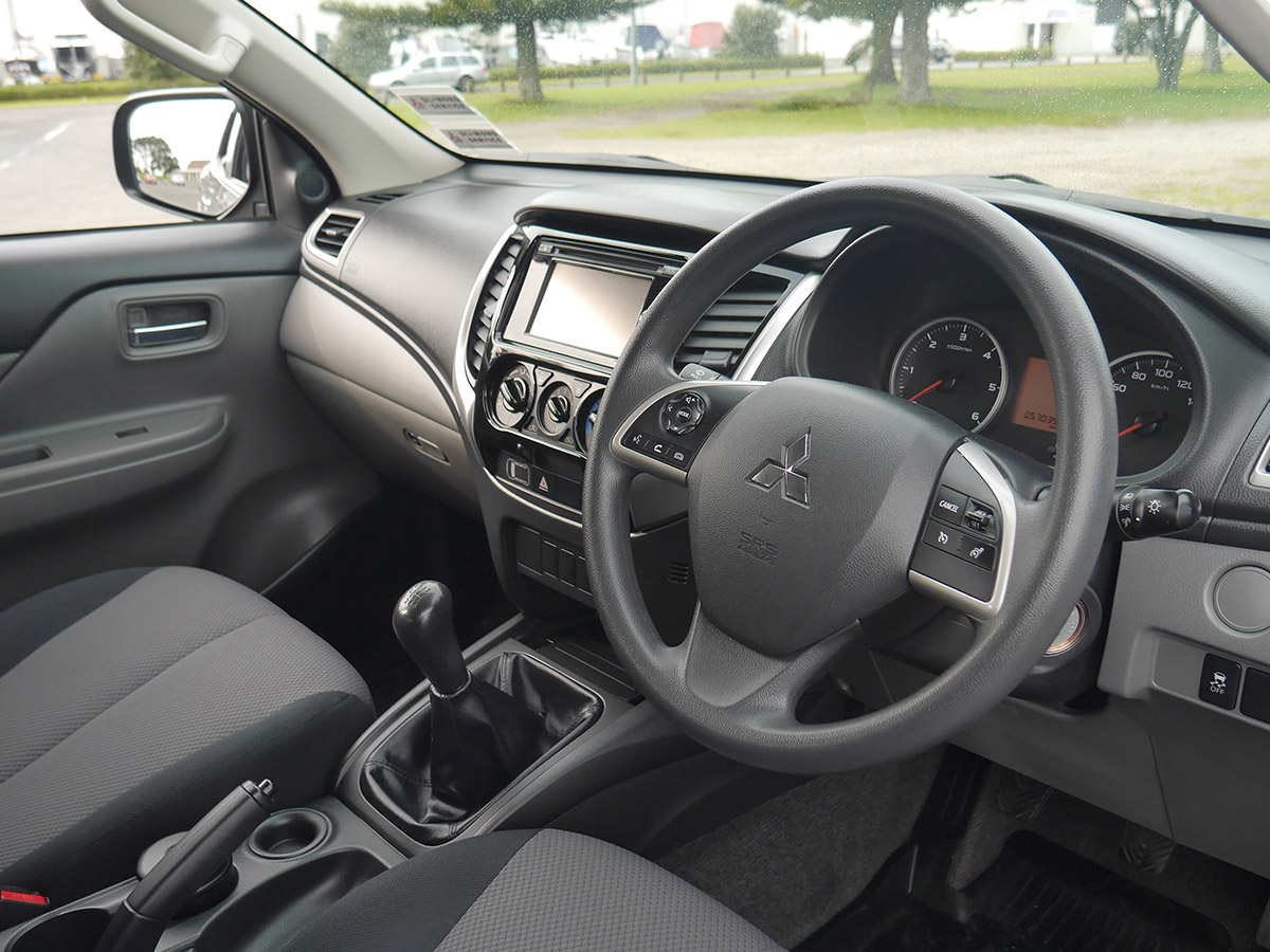 2017 Mitsubishi Triton GLXR 2.4L 2WD Diesel Turbo 6 Speed Manual