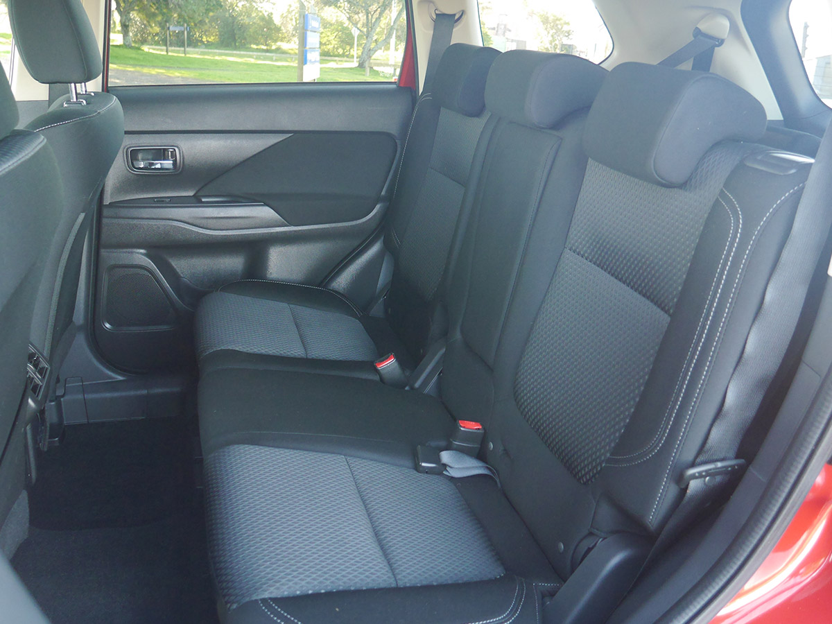 2019 Mitsubishi Outlander LS 7 Seater 2.0L Petrol 2WD