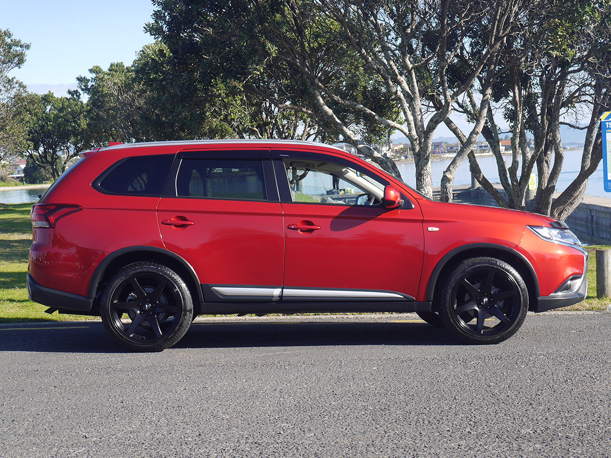 2019 Mitsubishi Outlander LS 7 Seater 2.0L Petrol 2WD