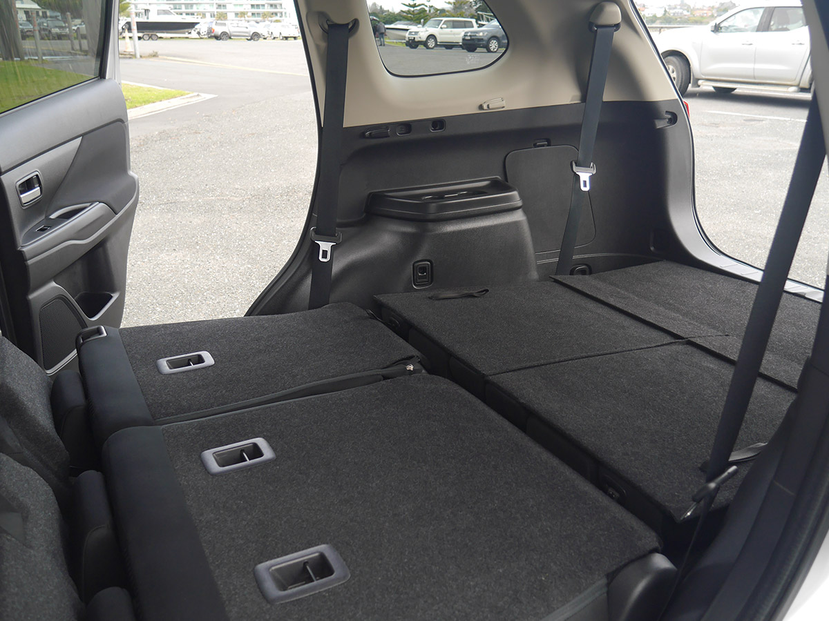 2019 Mitsubishi Outlander XLS 2.0L 2WD 7 Seater Petrol Automatic