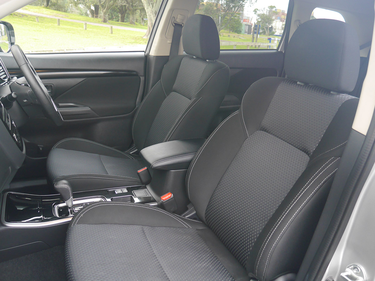 2019 Mitsubishi Outlander LS 2.4 Litre 2WD 7 Seater