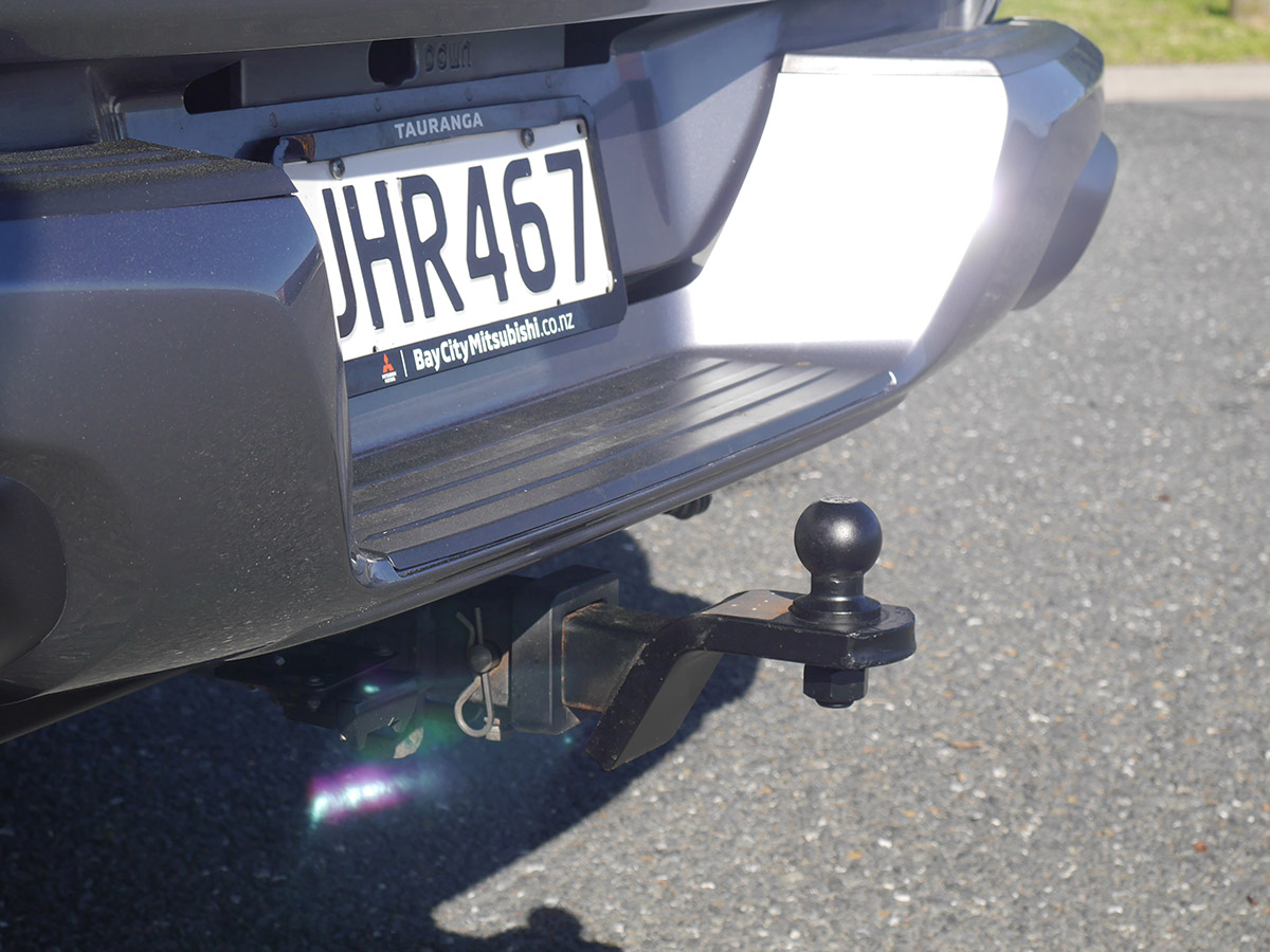 2015 Mitsubishi Triton GLS 2.4L Diesel 4WD 6 Speed Manual