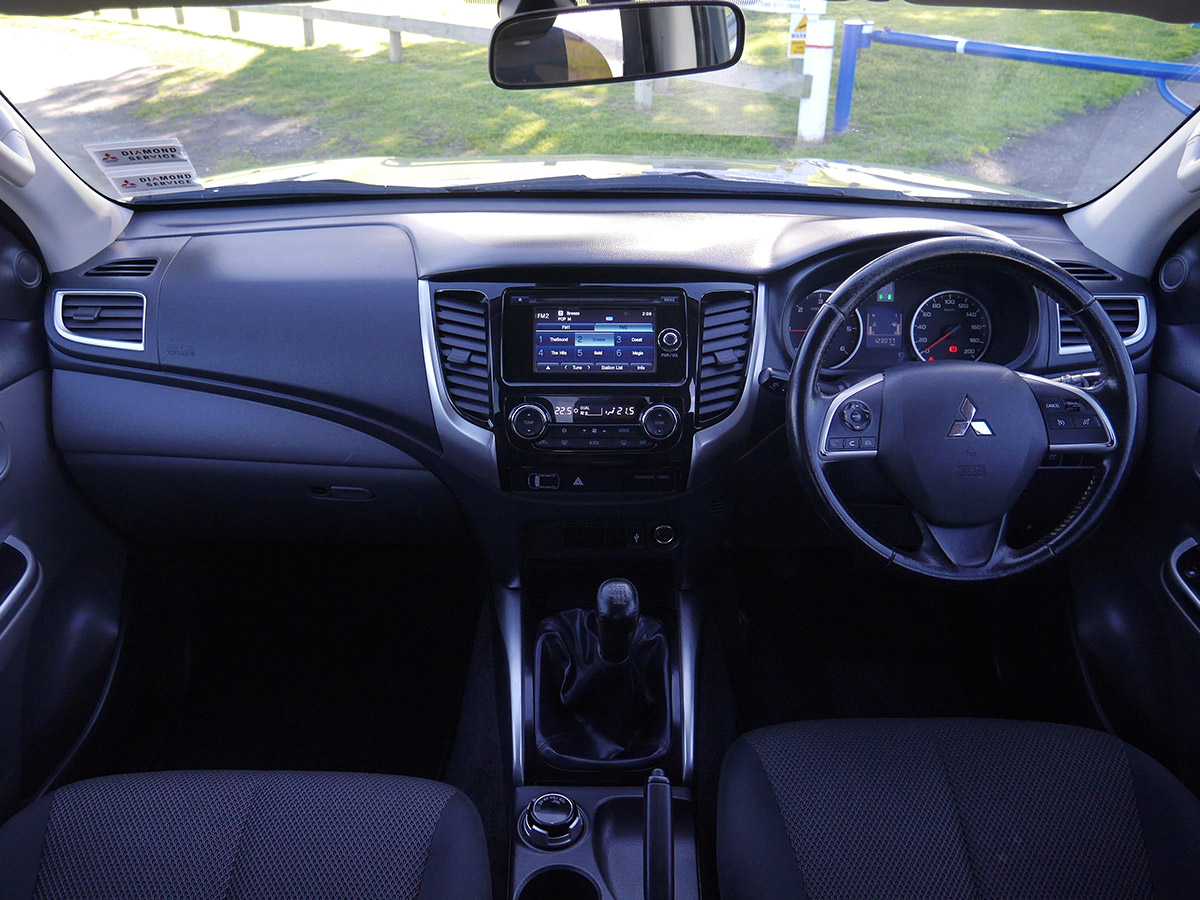 2015 Mitsubishi Triton GLS 2.4L Diesel 4WD 6 Speed Manual