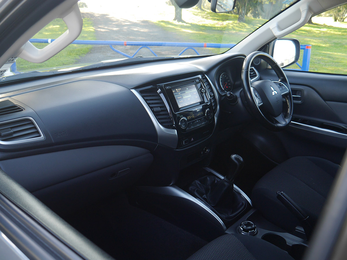 2015 Mitsubishi Triton GLS 2.4L Diesel 4WD 6 Speed Manual