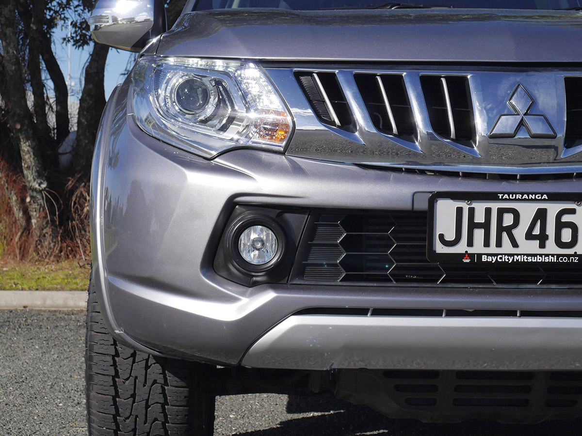 2015 Mitsubishi Triton GLS 2.4L Diesel 4WD 6 Speed Manual