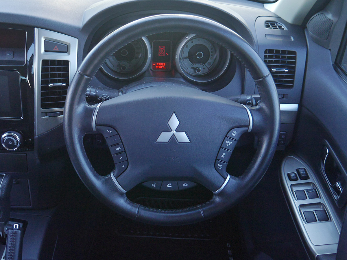 2020 Mitsubishi Pajero Exceed 7 Seater 3.2L Diesel 4WD Automatic