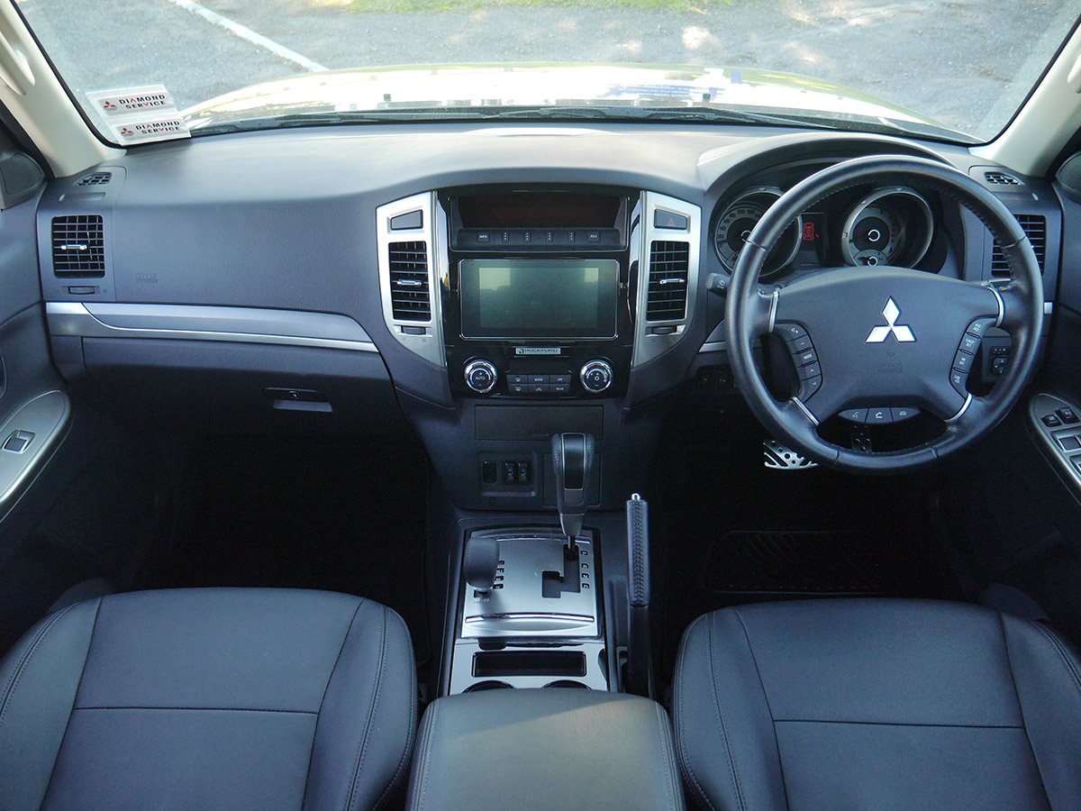 2020 Mitsubishi Pajero Exceed 7 Seater 3.2L Diesel 4WD Automatic