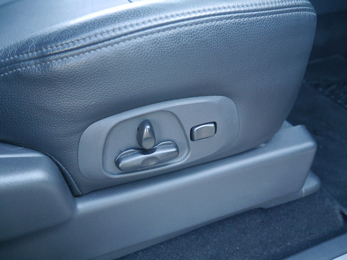 2020 Mitsubishi Pajero Exceed 7 Seater 3.2L Diesel 4WD Automatic