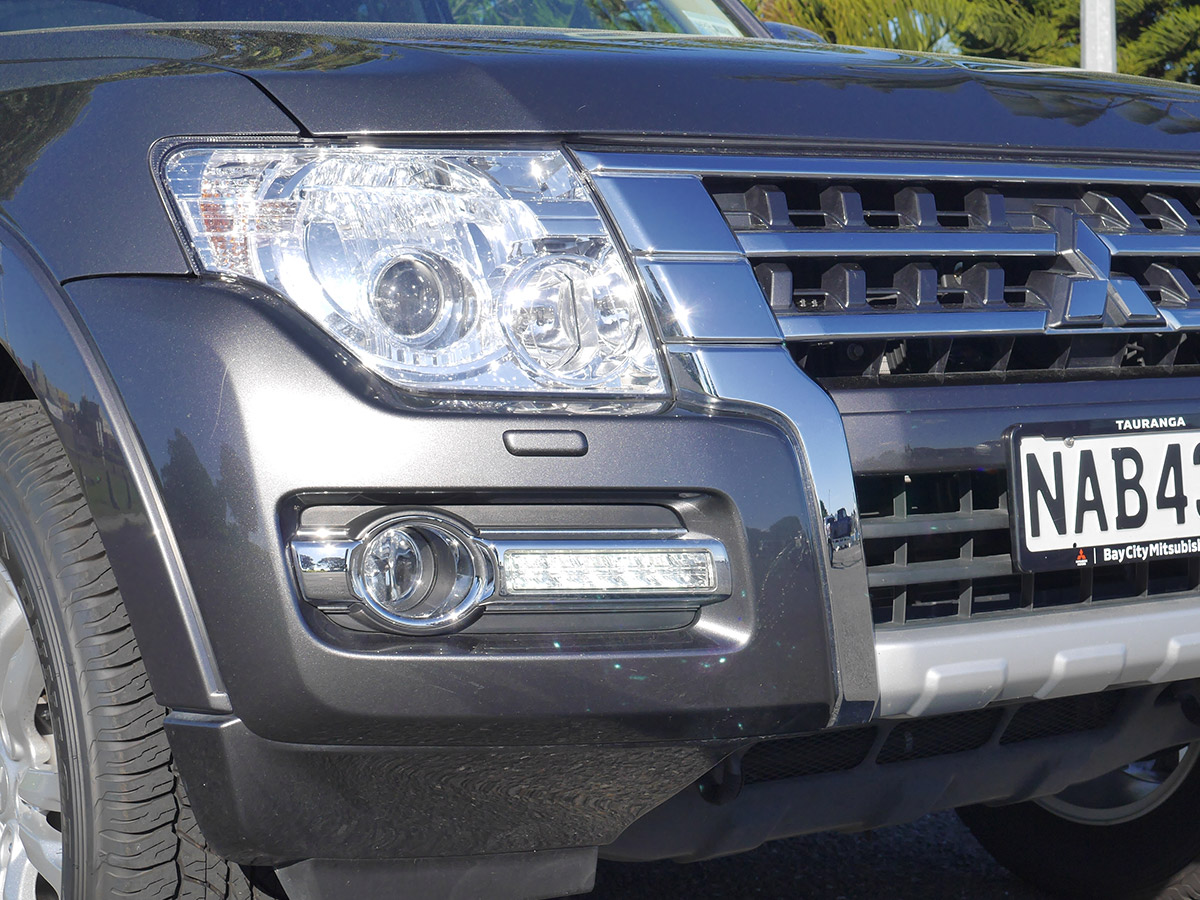 2020 Mitsubishi Pajero Exceed 7 Seater 3.2L Diesel 4WD Automatic