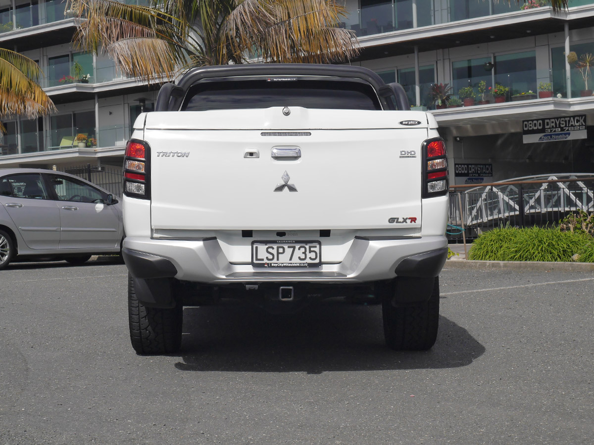 2017 Mitsubishi Triton GLXR 2.4L 2WD Diesel Turbo 6 Speed Manual