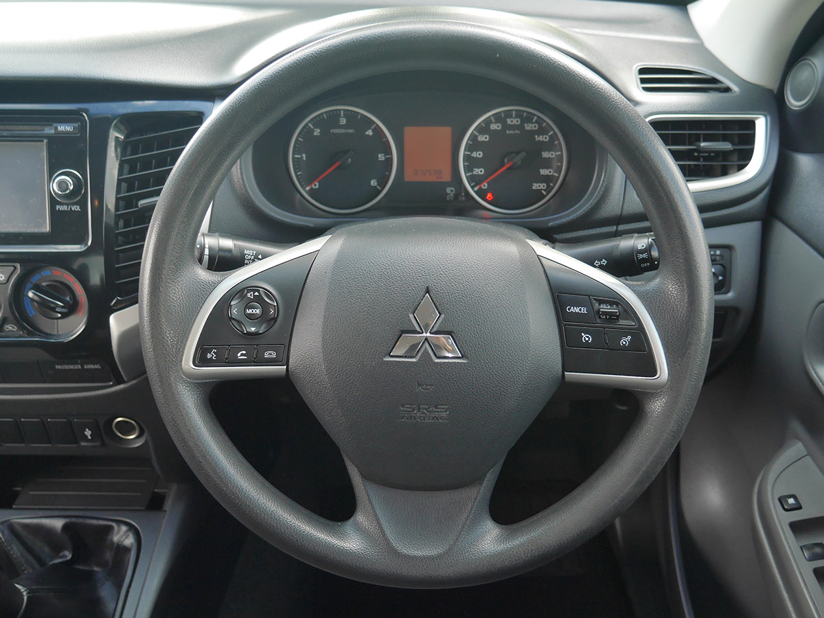 2017 Mitsubishi Triton GLXR 2.4L 2WD Diesel Turbo 6 Speed Manual