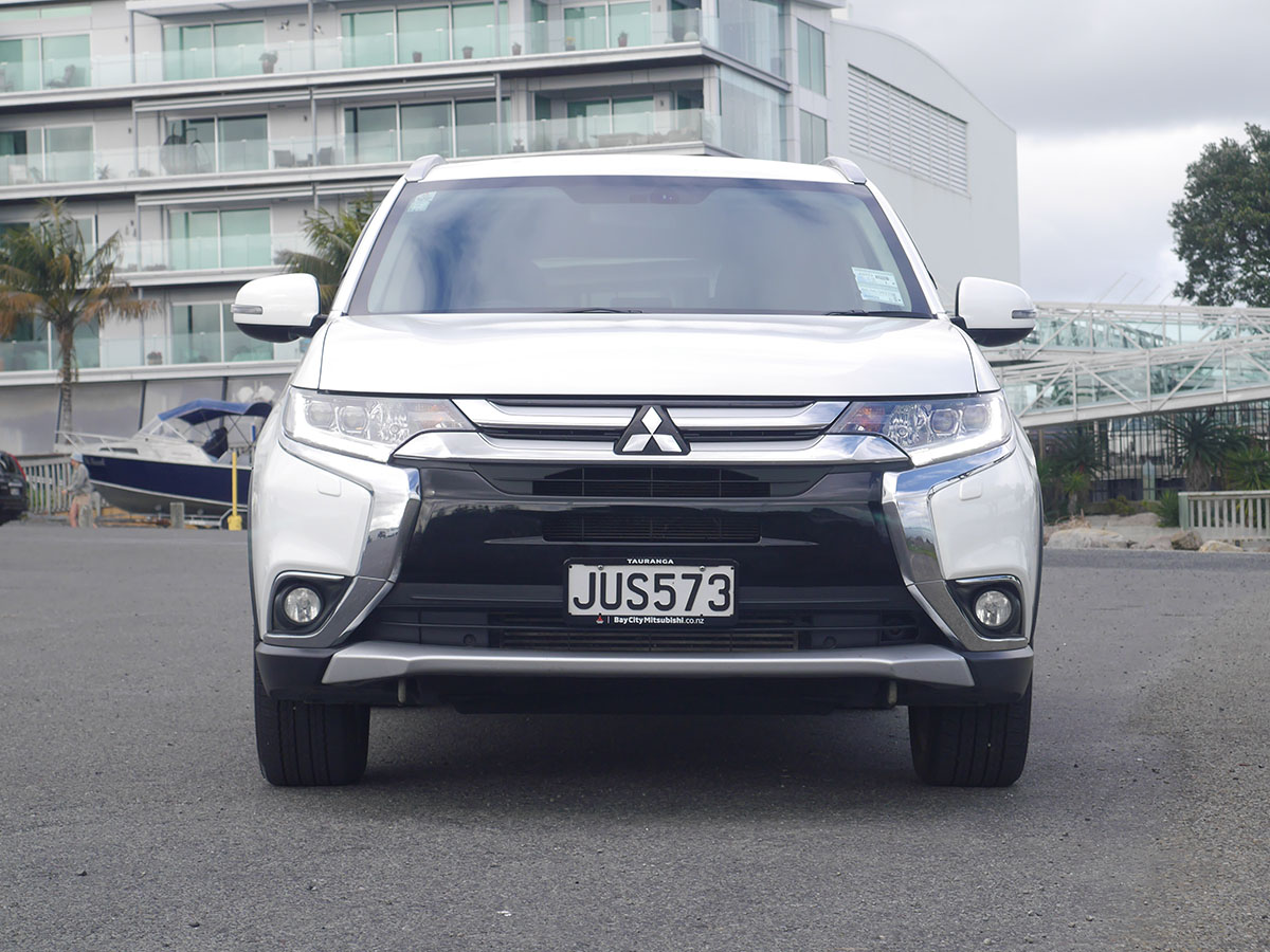 2016 Mitsubishi Outlander VRX 2.3L Diesel 4WD 6 Speed Auto