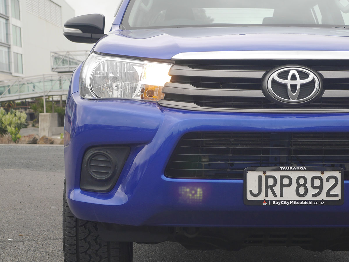 2016 Toyota Hilux SR 2.8L Diesel Turbo 6 Speed Auto