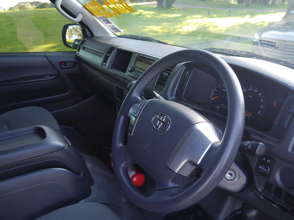 2019 Toyota Hiace Minibus 3.0L Diesel Turbo 12 Seater Minibus 3.0L Diesel Turbo 12 Seater