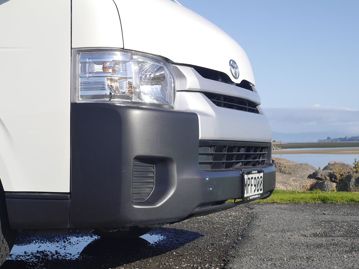 2019 Toyota Hiace Minibus 3.0L Diesel Turbo 12 Seater Minibus 3.0L Diesel Turbo 12 Seater