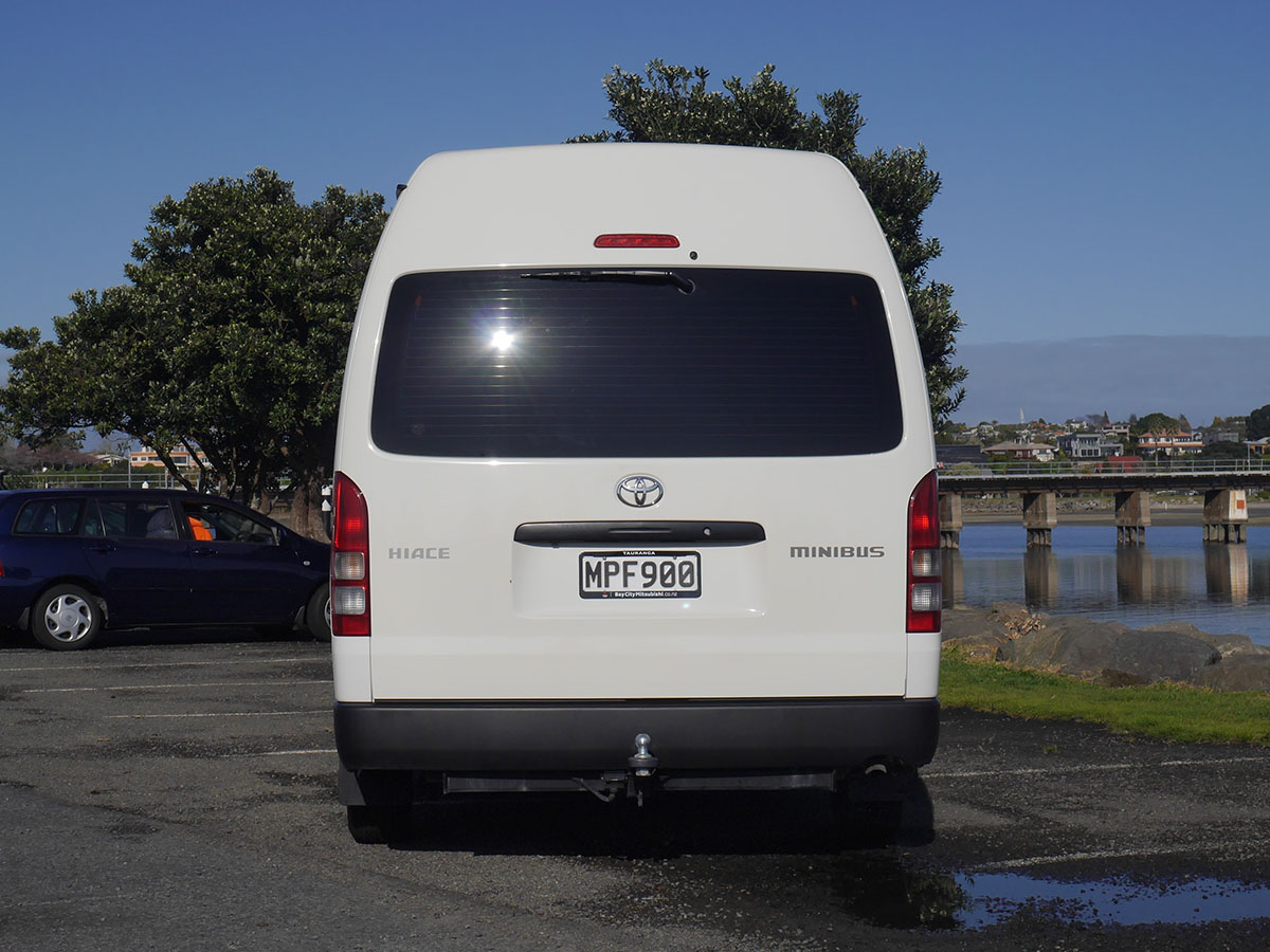 2019 Toyota Hiace Minibus 3.0L Diesel Turbo 12 Seater Minibus 3.0L Diesel Turbo 12 Seater
