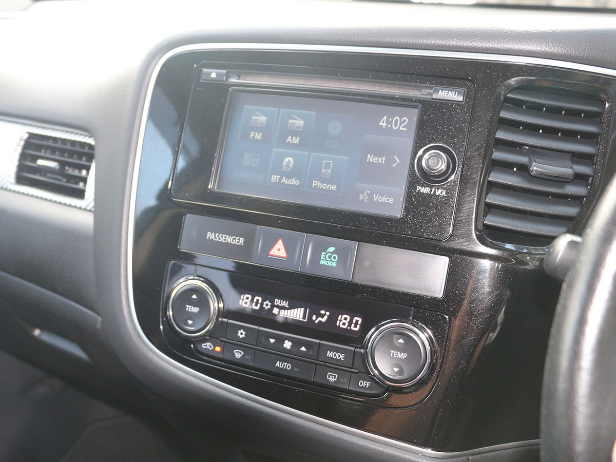 2014 Mitsubishi Outlander XLS 2.4L Petrol 4WD 7 Seater