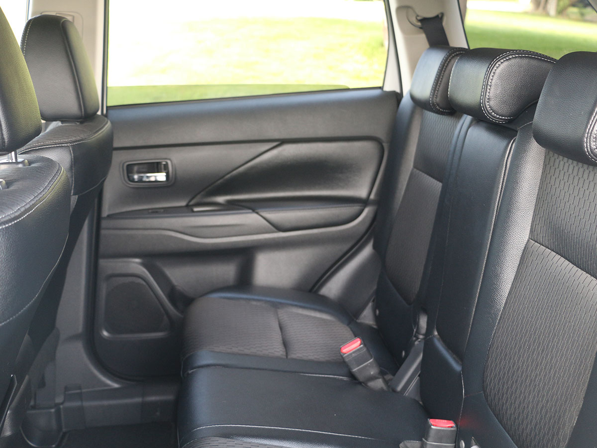 2014 Mitsubishi Outlander XLS 2.4L Petrol 4WD 7 Seater