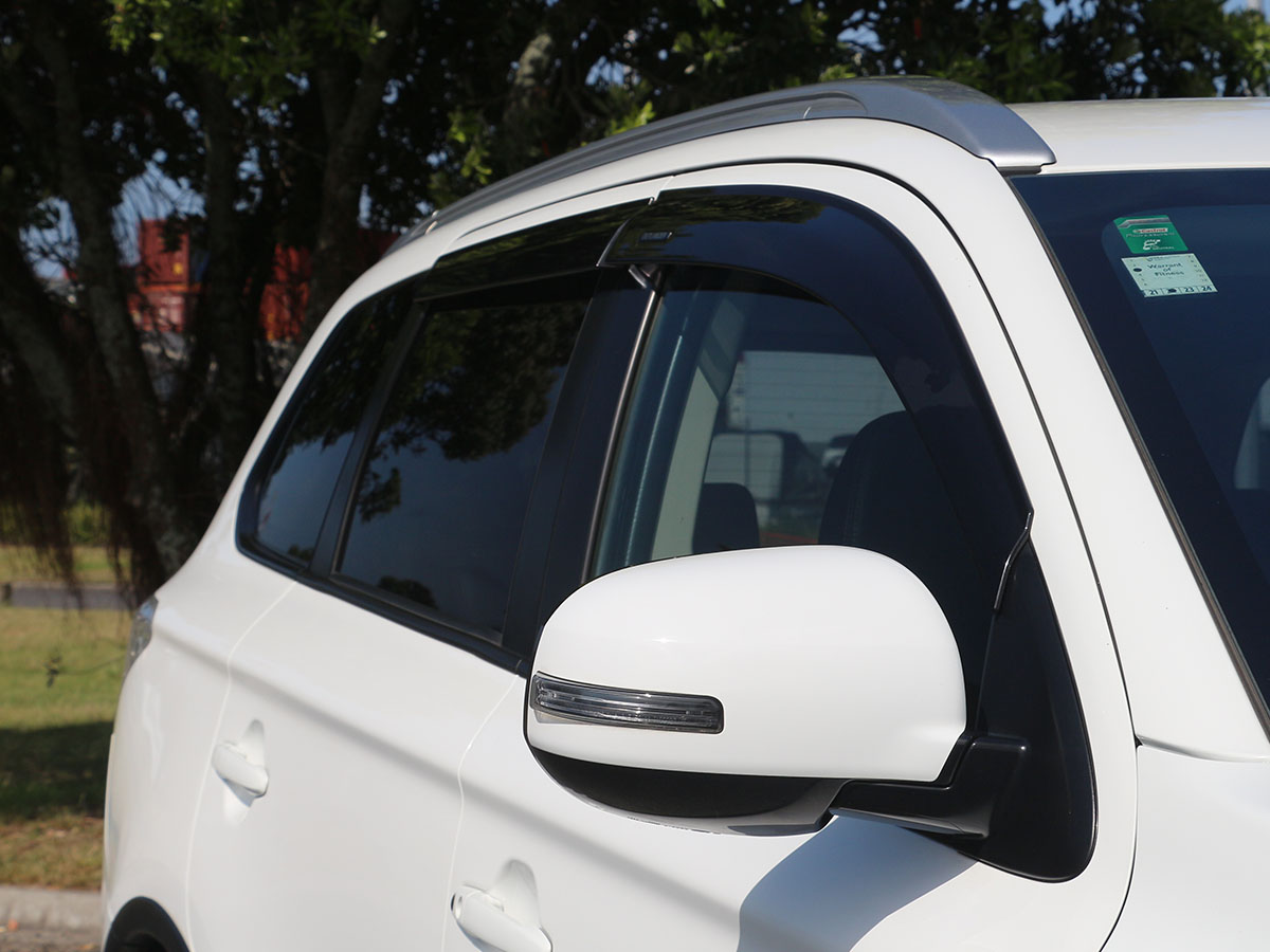 2014 Mitsubishi Outlander XLS 2.4L Petrol 4WD 7 Seater