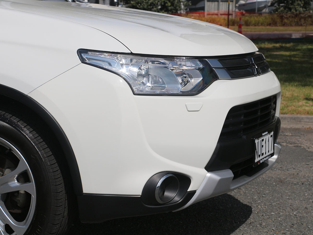 2014 Mitsubishi Outlander XLS 2.4L Petrol 4WD 7 Seater