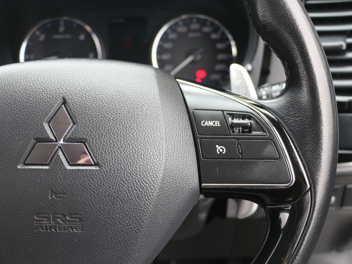 2015 Mitsubishi Outlander XLS 2.3L Diesel 4WD Automatic