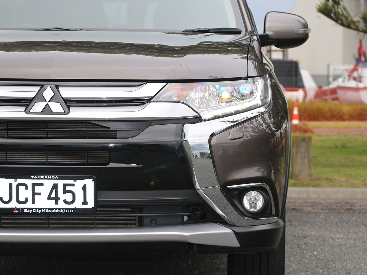 2015 Mitsubishi Outlander XLS 2.3L Diesel 4WD Automatic