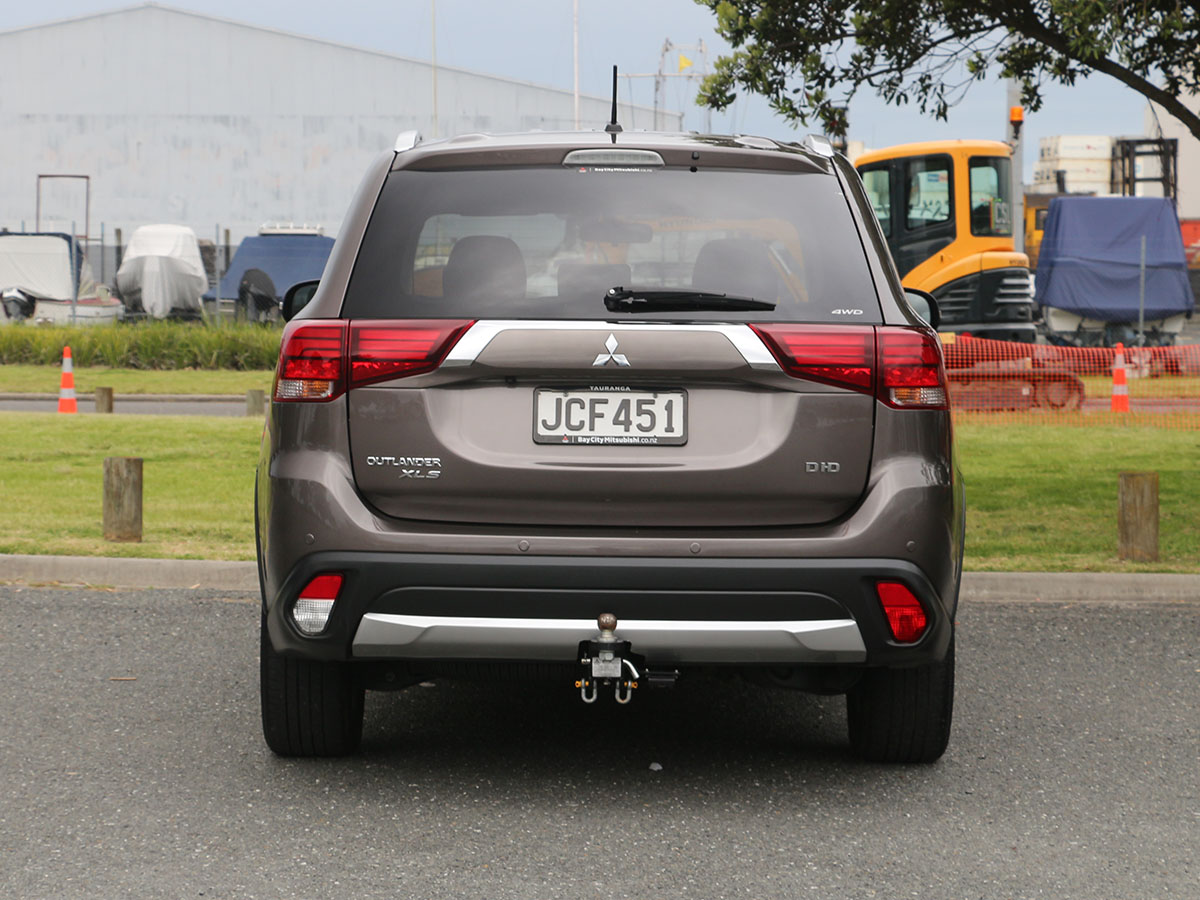 2015 Mitsubishi Outlander XLS 2.3L Diesel 4WD Automatic