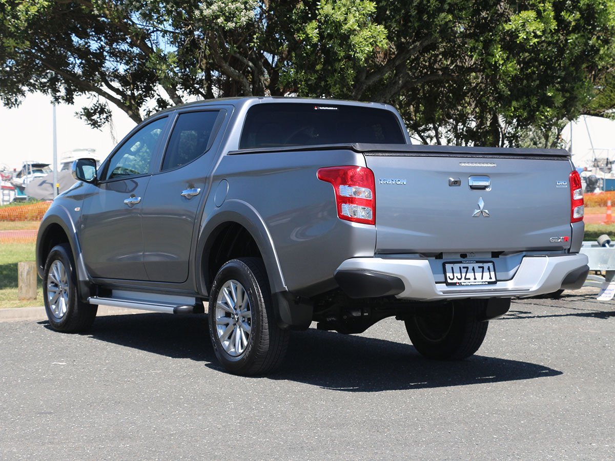 2015 Mitsubishi Triton GLXR 2.4L Diesel Turbo 2WD Auto