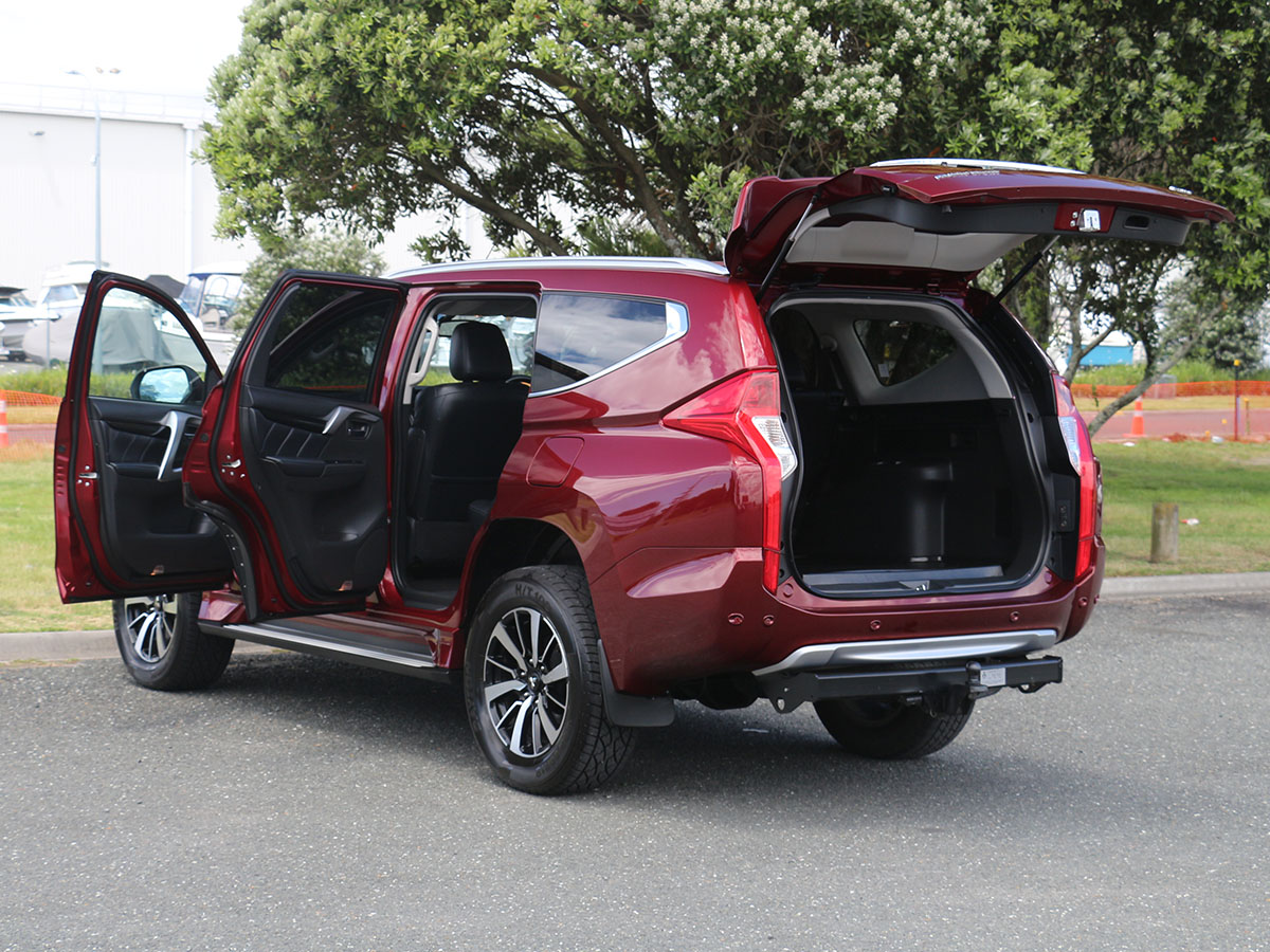 2016 Mitsubishi Pajero Sport VRX 2.4L Diesel 4WD 8 Speed Automatic