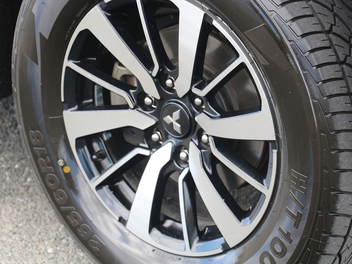 2016 Mitsubishi Pajero Sport VRX 2.4L Diesel 4WD 8 Speed Automatic