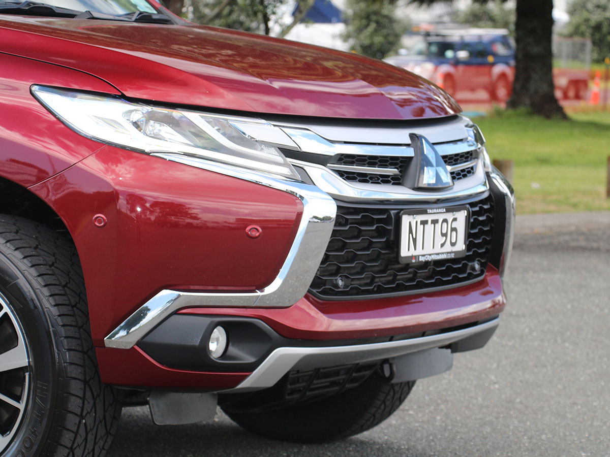 2016 Mitsubishi Pajero Sport VRX 2.4L Diesel 4WD 8 Speed Automatic